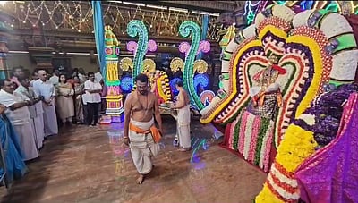 விநாயகர் சதுர்த்தி: புதுச்சேரி மணக்குள விநாயகர் கோயிலில் ஆயிரக்கணக்கானோர் தரிசனம்!